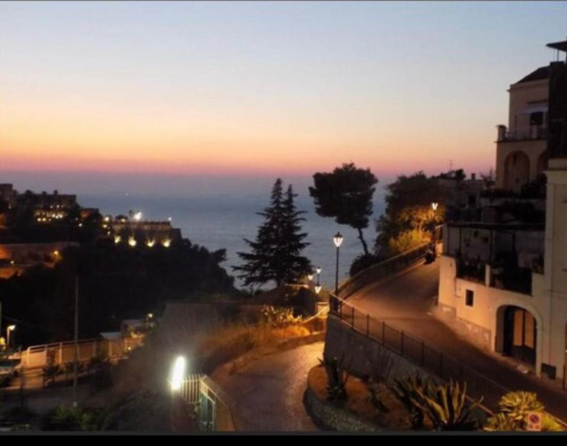Vittoria Luxury Suite Vico Equense Luaran gambar